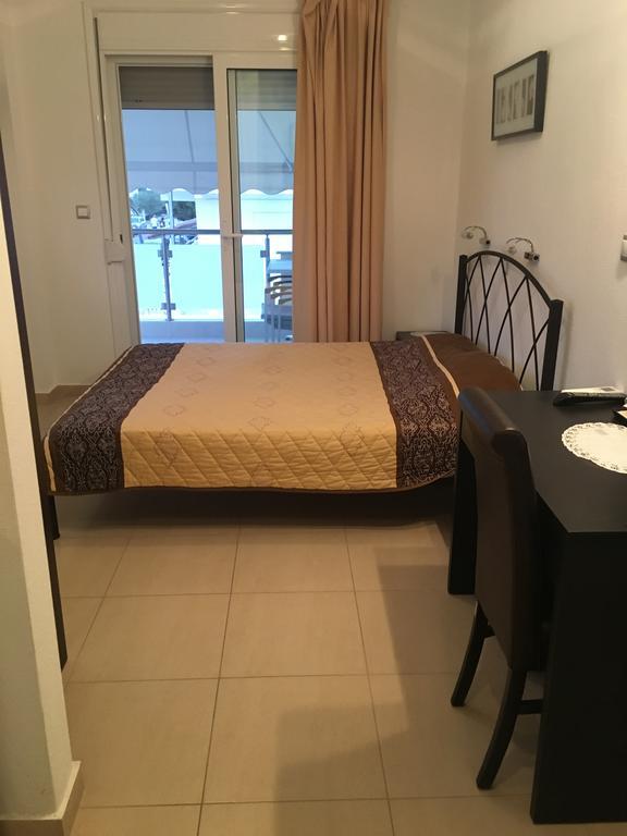 Vicky Rooms Paralia Dionysiou Dış mekan fotoğraf