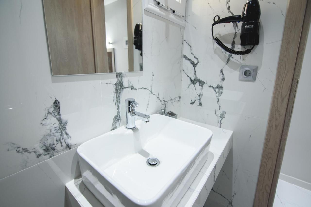 Vicky Rooms Paralia Dionysiou Dış mekan fotoğraf